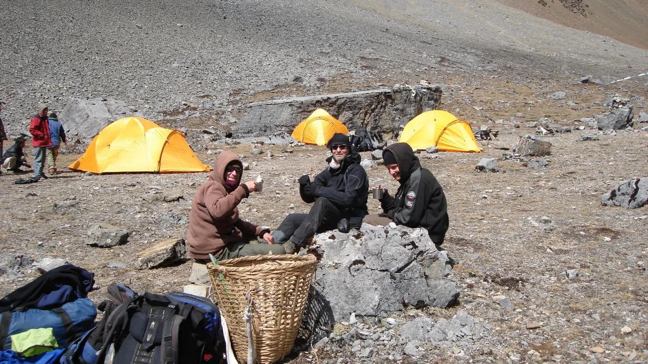 Zeltcamp im Hinterland