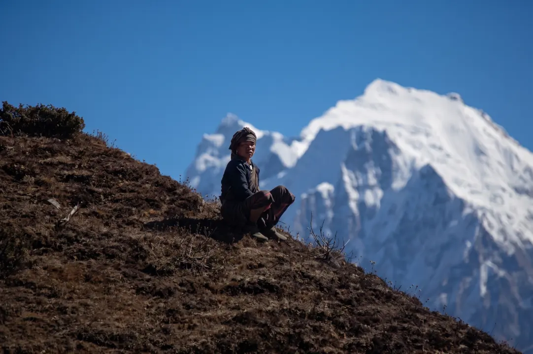 Pause bei Thulo Saybro,  Langtang-Trek