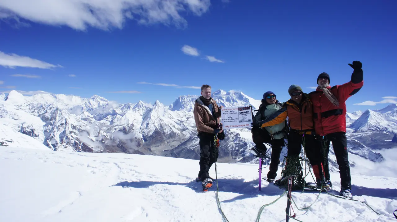 Gipfelerfolg Mera-Peak