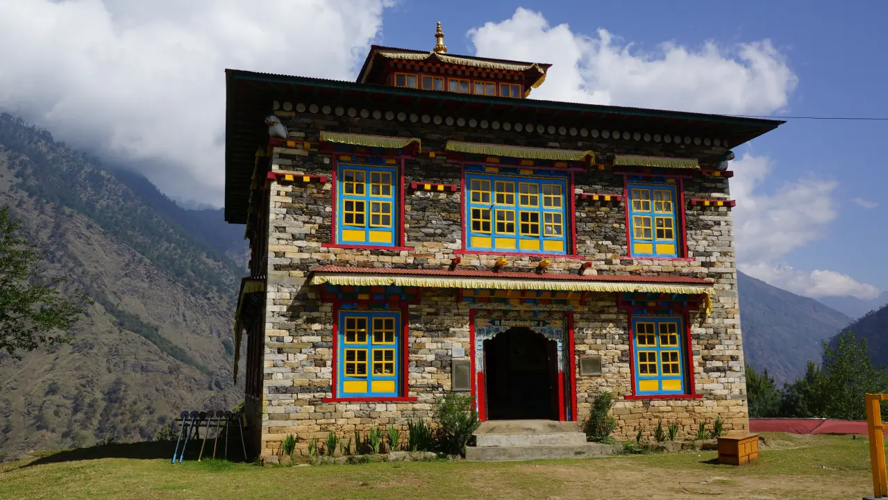 Everest Trekking