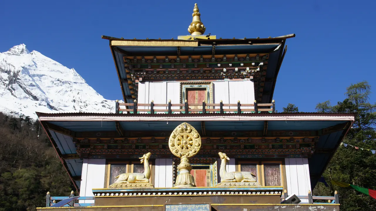 Manaslu Trekking