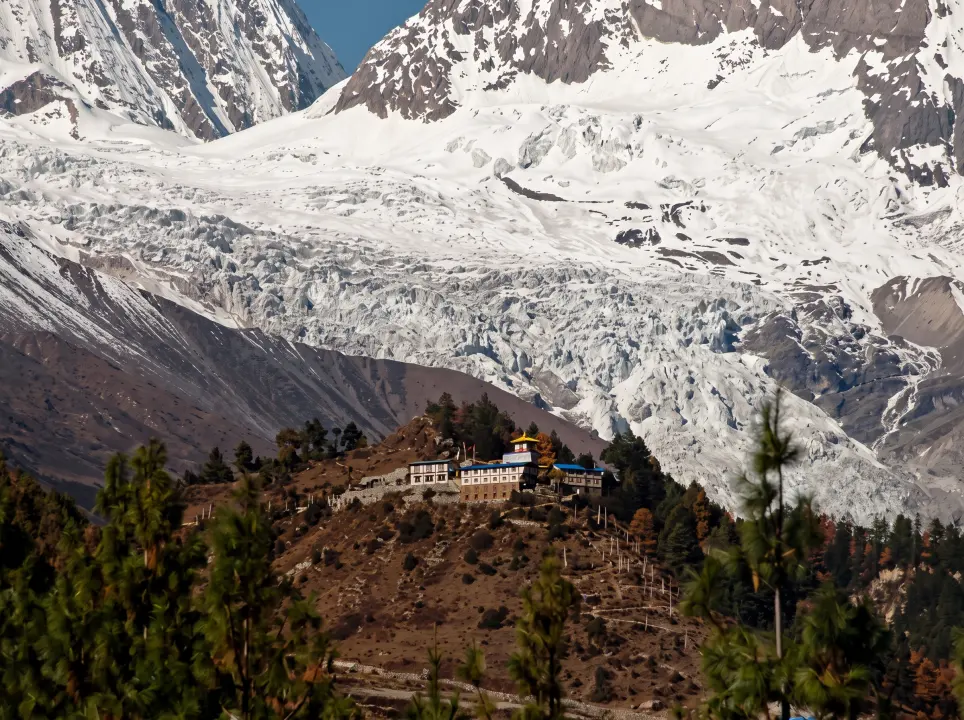 Kloster am Manaslu beiLho